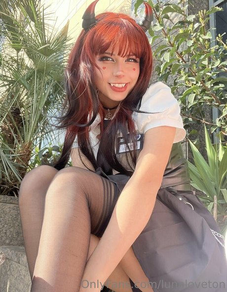 Nacktes geleaktes OnlyFans-Foto von Lunaloveton