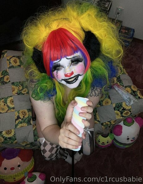 Nacktes geleaktes OnlyFans-Foto von Circusbabiefree