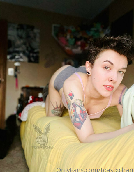 Nacktes geleaktes OnlyFans-Foto von Toastxchan