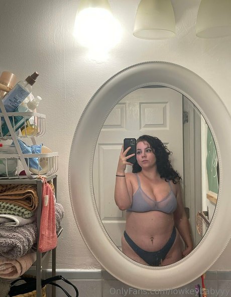 Nacktes geleaktes OnlyFans-Foto von Lowkeybabyyy