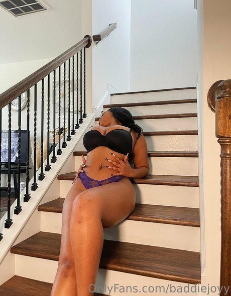 Nacktes geleaktes OnlyFans-Foto von Joyythestallion