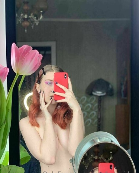 Yourfoxygirlxo