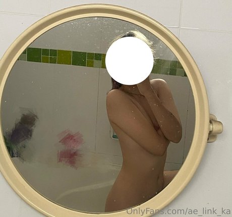 Nacktes geleaktes OnlyFans-Foto von Aelinkka