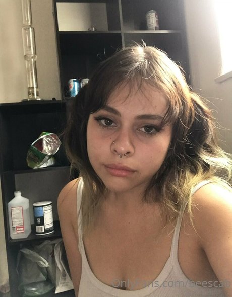 Nacktes geleaktes OnlyFans-Foto von Scabbee