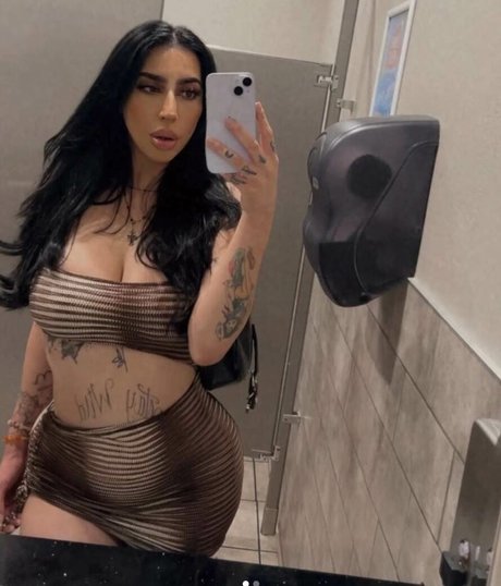 Nacktes geleaktes OnlyFans-Foto von Softnips