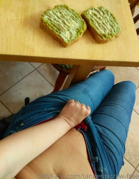 Nacktes geleaktes OnlyFans-Foto von Tangentscrewfree