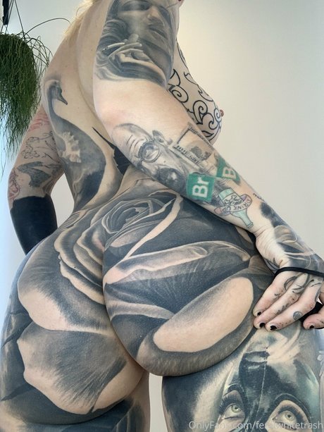 Nacktes geleaktes OnlyFans-Foto von Feralwhitetrash