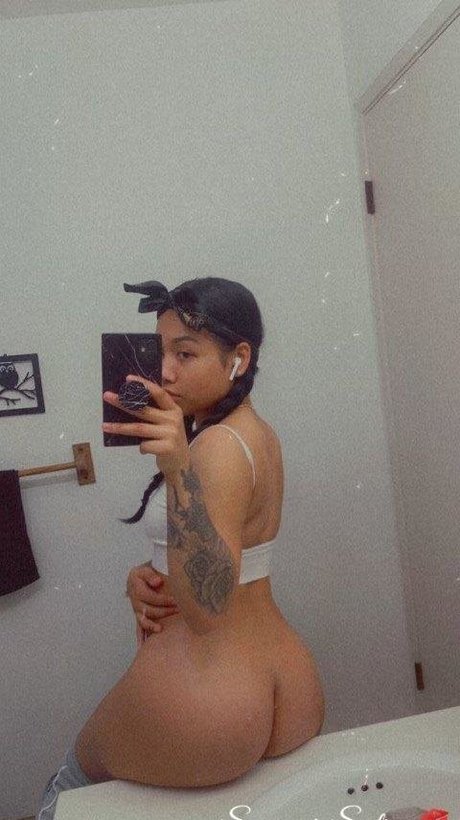Nacktes geleaktes OnlyFans-Foto von Sayumi Sutra