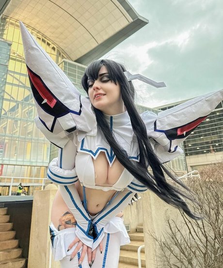 Nacktes geleaktes OnlyFans-Foto von Lauren Dragneel