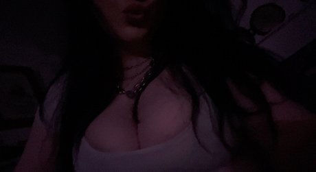 Nacktes geleaktes OnlyFans-Foto von Angelinuhz