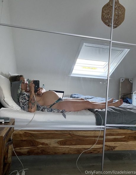 Nacktes geleaktes OnlyFans-Foto von Liza Del Sierra