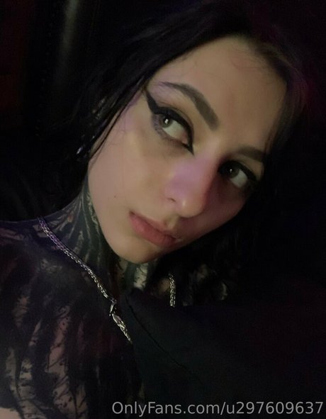 Nacktes geleaktes OnlyFans-Foto von Drakenlady