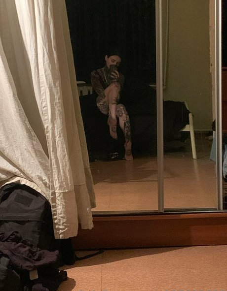 Nacktes geleaktes OnlyFans-Foto von Drakenlady