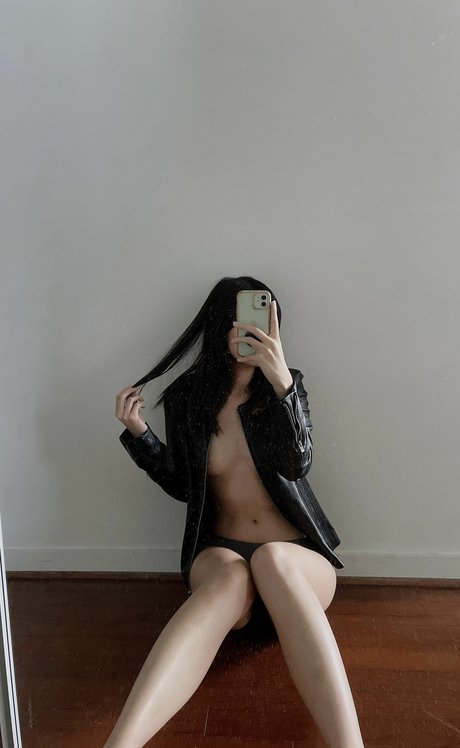 Nacktes geleaktes OnlyFans-Foto von Lilsquirtz