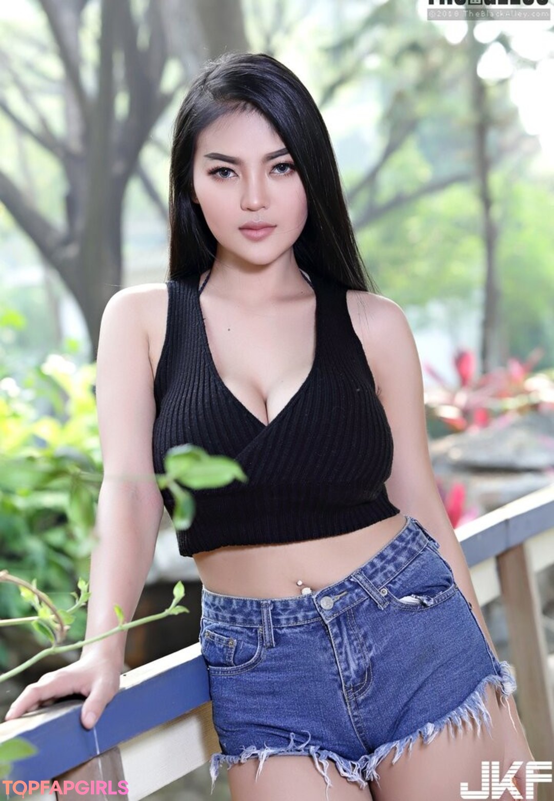 Nacktes geleaktes OnlyFans-Foto von Faii Orapun #1204