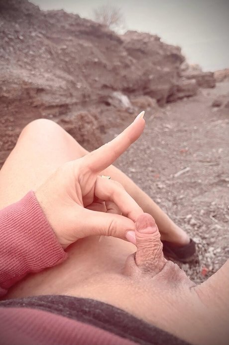 Nacktes geleaktes OnlyFans-Foto von Pandoras Clit
