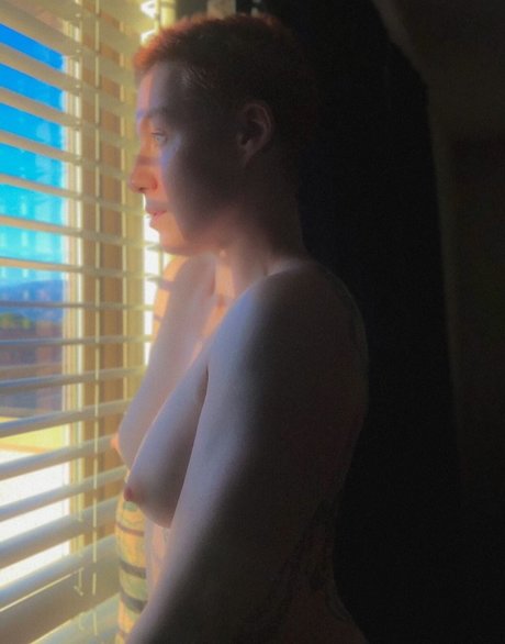 Nacktes geleaktes OnlyFans-Foto von Comicbookgirl19
