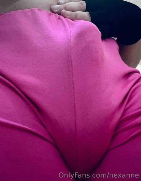 Nacktes geleaktes OnlyFans-Foto von Hexanne