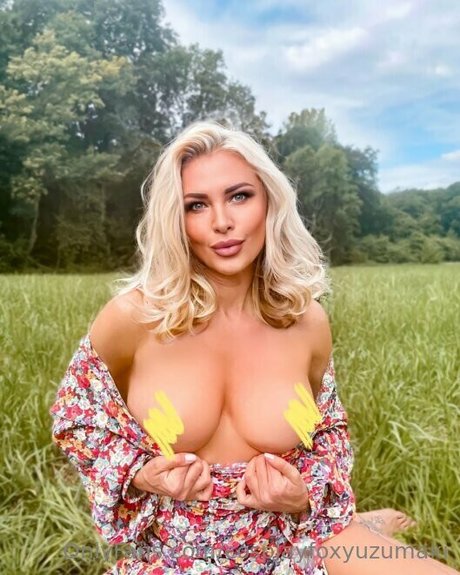 Nacktes geleaktes OnlyFans-Foto von Cosplayfoxyuzumaki