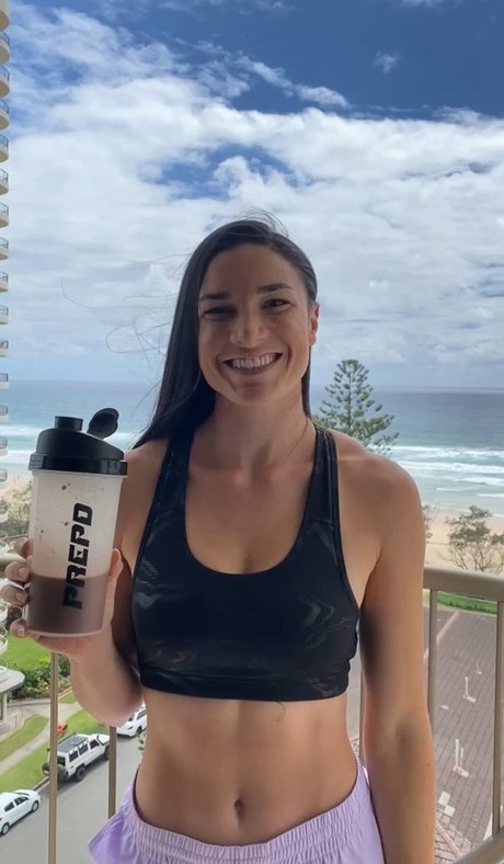 Nacktes geleaktes OnlyFans-Foto von Michelle Jenneke