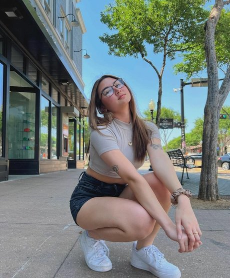 Leoniemontybtw