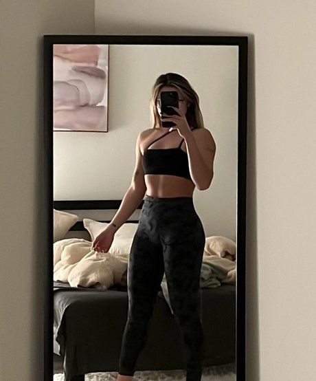 Leoniemontybtw