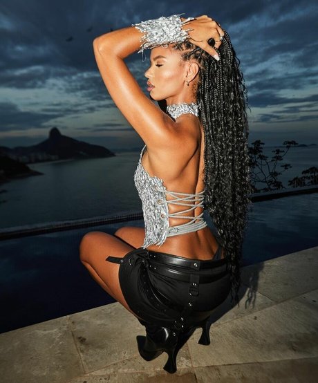 Nacktes geleaktes OnlyFans-Foto von Juliana Nalu