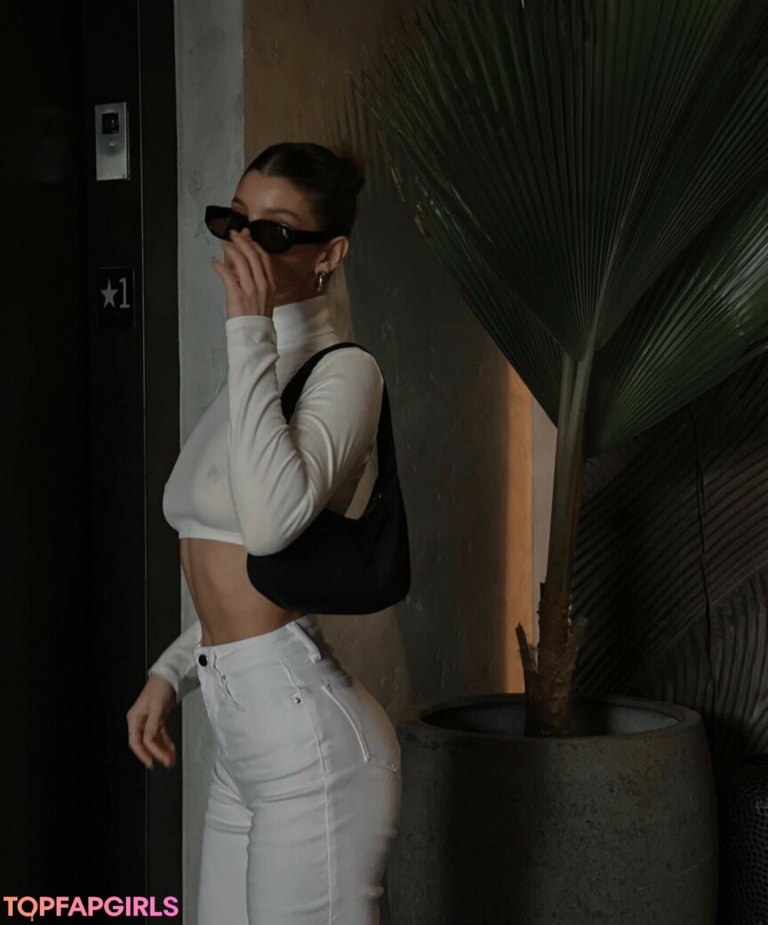 Nacktes geleaktes OnlyFans-Foto von Ashley Marie Dickerson #1081