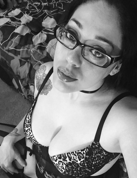 Nacktes geleaktes OnlyFans-Foto von Missleanalee