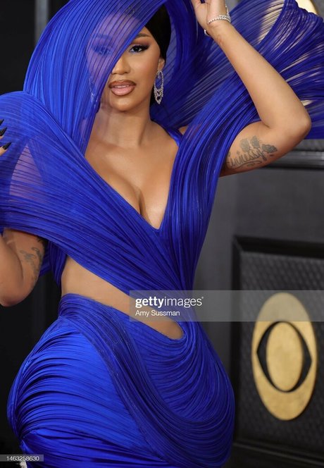 Nacktes geleaktes OnlyFans-Foto von Cardi B