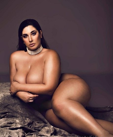 Nacktes geleaktes OnlyFans-Foto von Natalialozano
