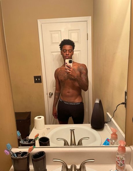 Nacktes geleaktes OnlyFans-Foto von Datwayaton