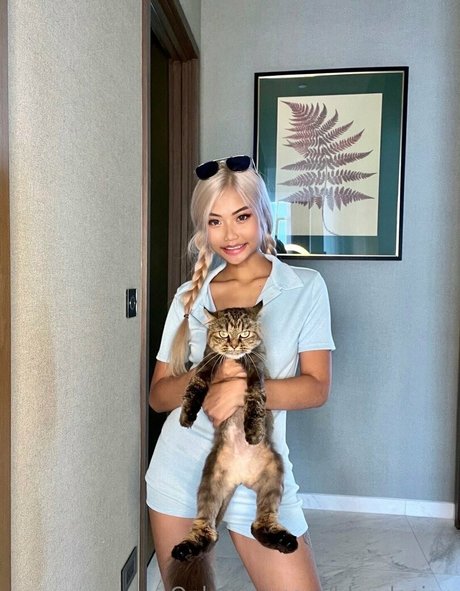 Blondasian