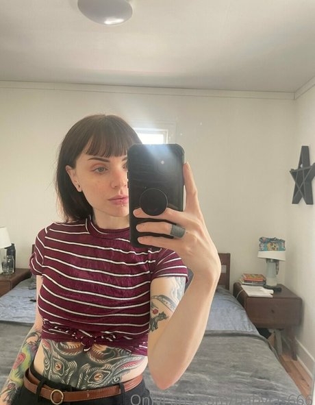 Nacktes geleaktes OnlyFans-Foto von Babyjas666