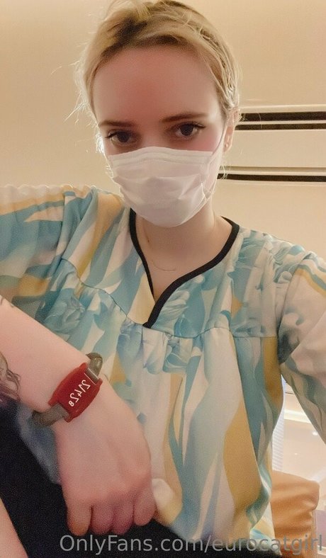 Nacktes geleaktes OnlyFans-Foto von Eurocatgirl