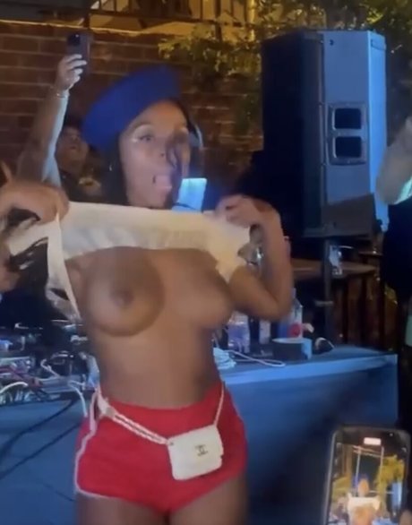 Nacktes geleaktes OnlyFans-Foto von Janelle Monae