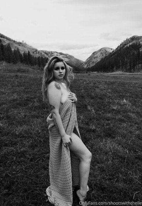 Nacktes geleaktes OnlyFans-Foto von Hotchellerae