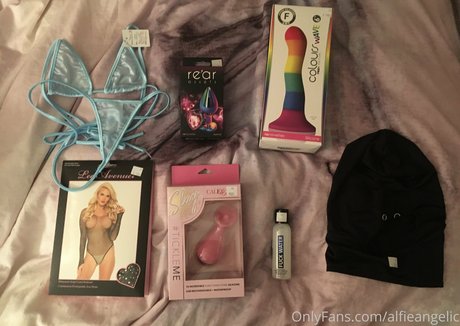Nacktes geleaktes OnlyFans-Foto von Itsparisangel