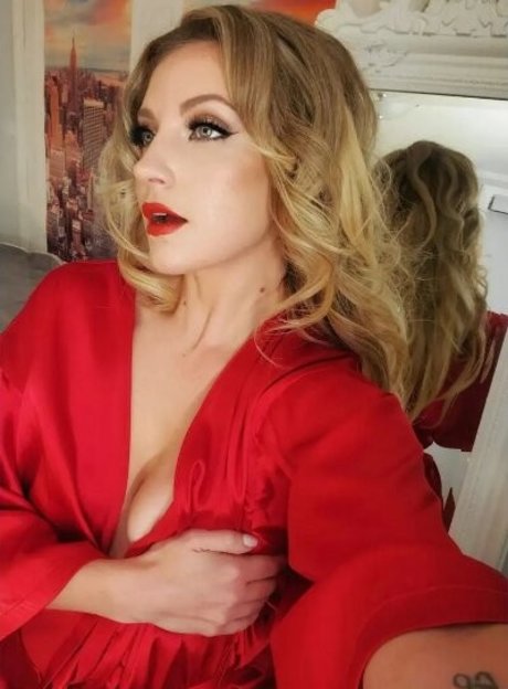 Nacktes geleaktes OnlyFans-Foto von Cosplaybutterfly