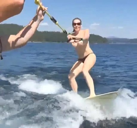Nacktes geleaktes OnlyFans-Foto von Chelsea Handler
