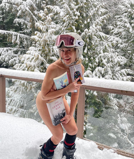 Nacktes geleaktes OnlyFans-Foto von Chelsea Handler