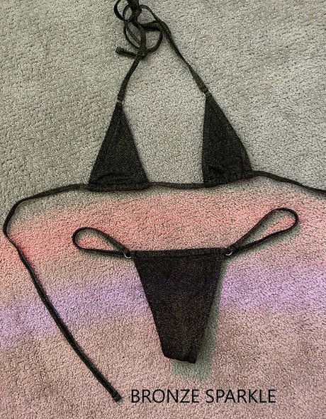 Nacktes geleaktes OnlyFans-Foto von Roozu