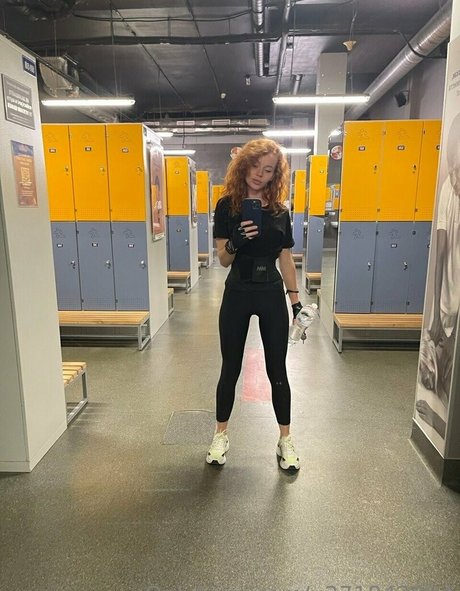 Nacktes geleaktes OnlyFans-Foto von Natalie Lust