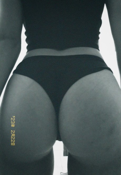 Nacktes geleaktes OnlyFans-Foto von Amiga Marmitinha
