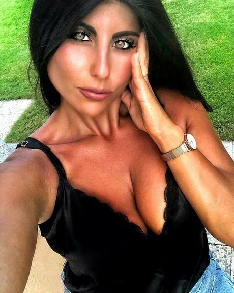 Nacktes geleaktes OnlyFans-Foto von Valentina De Nucci