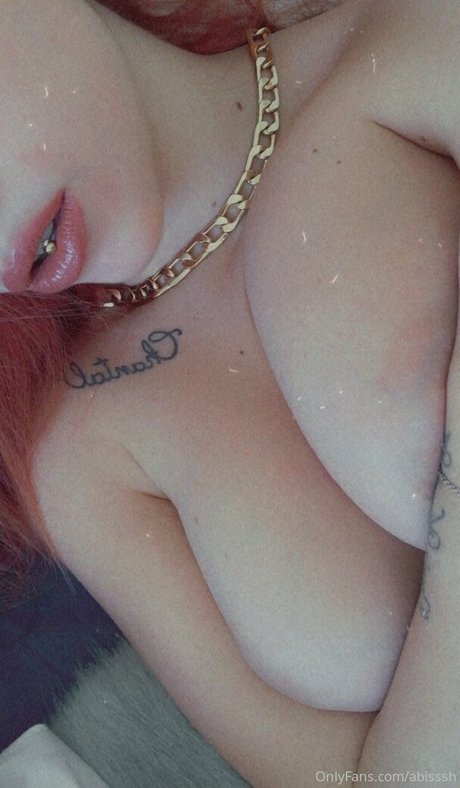 Nacktes geleaktes OnlyFans-Foto von Abisssh