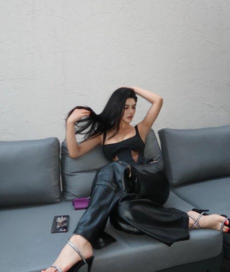 Nacktes geleaktes OnlyFans-Foto von June Gong