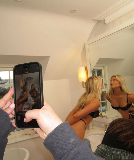 Nacktes geleaktes OnlyFans-Foto von Sophadopha