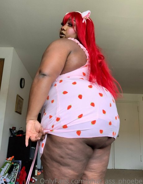 Phat_ass_phoebe