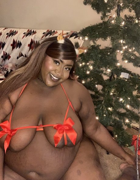 Phat_ass_phoebe
